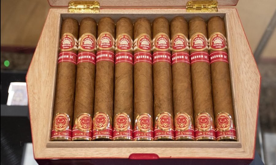 Cuban Cgar Habanos H.Upmann Magnum 52