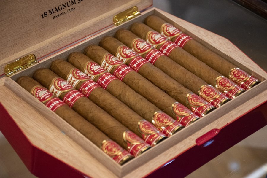 Cuban Cigars H.Upmann Magnum 52